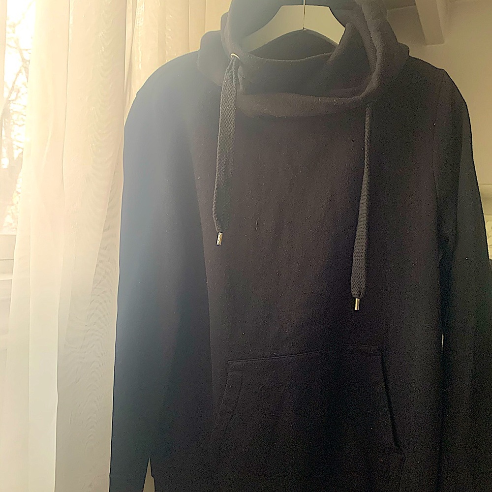 Men’s H&M large black sweater